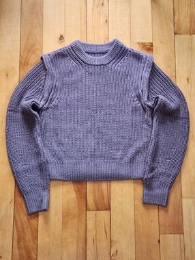 Abercrombie Strong Shoulder Ribbed Knit Sweater - S